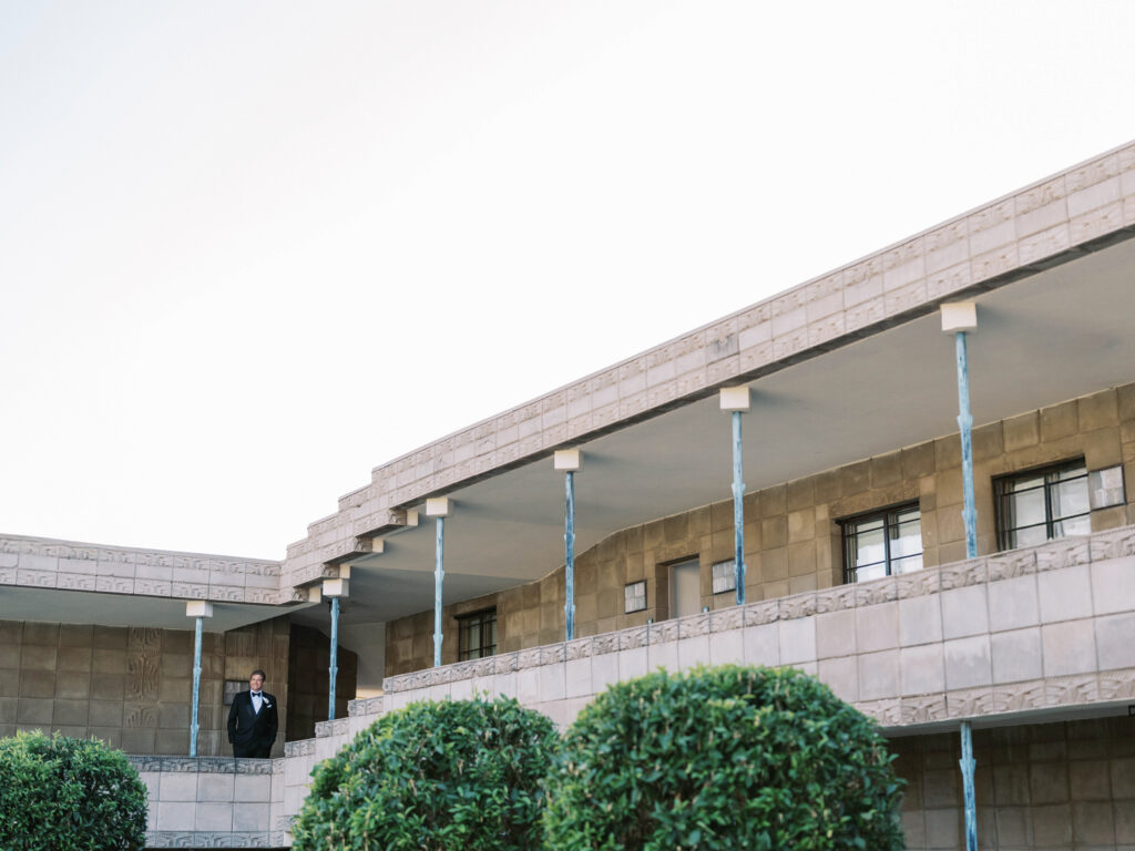 For couples eloping at the Arizona Biltmore, elopement photography provides stunning, intimate photos of your ceremony. Learn how professional photographers capture your love in this luxurious setting.