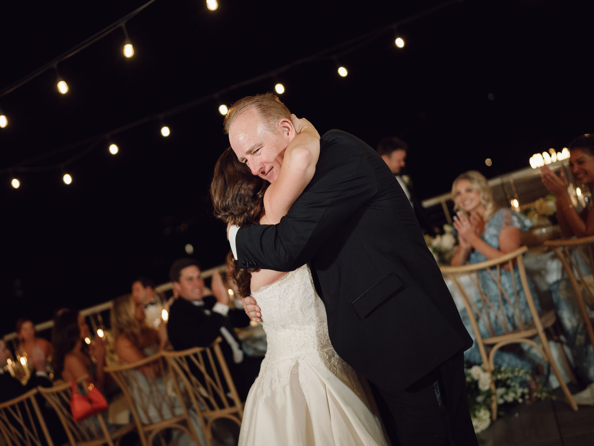Taylor embracing her father during their dance.